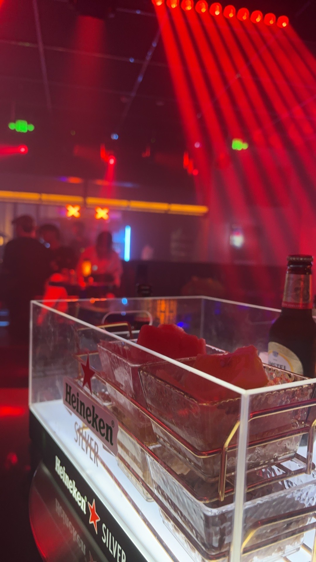 包头商务ktv多少钱一个小时分析-青山区ktv预订